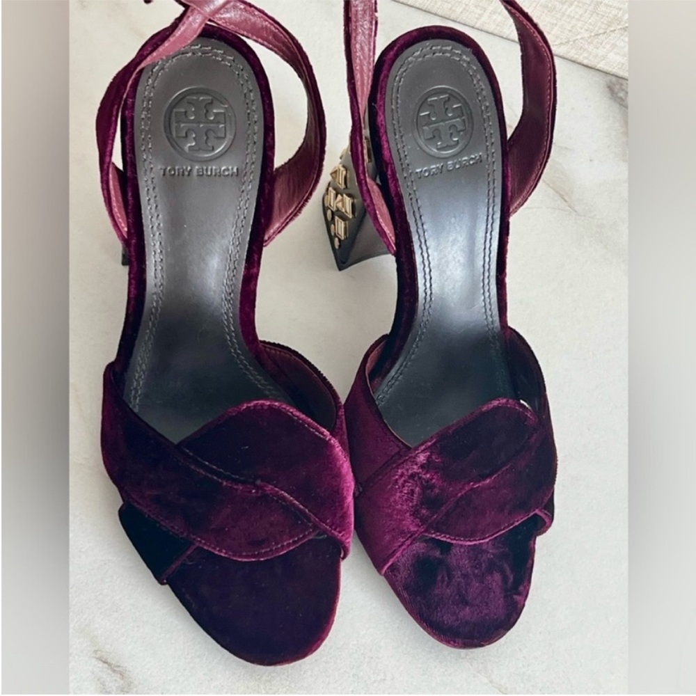 Tory Burch block heel shoes NWOT - Picture 8 of 11